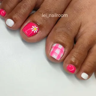 ネイル lei🌼 nailroomのネイルデザイン