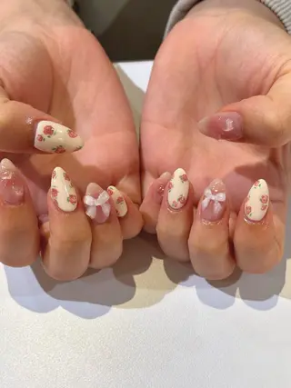 ネイル REINA .のネイルデザイン