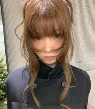 カラー イシカワ ルナのヘアスタイル