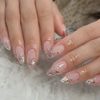 ネイル LAVISH nanamiのネイルデザイン