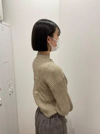 ショート カラー 山本 愛永のヘアスタイル