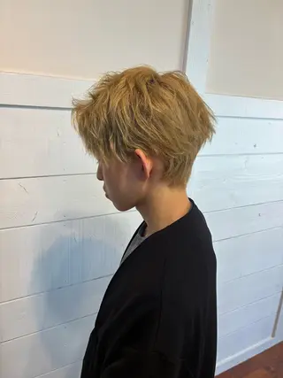 メンズ 足立 悠輔のヘアスタイル