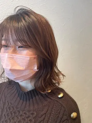 ミディアム 赤み消しカラー/透 明感カラー/有吉優香のヘアスタイル