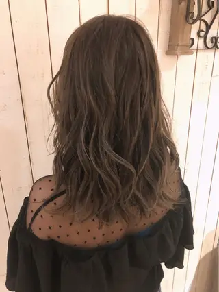 ミディアム カラー Noe心斎橋 堀田 朋宏のヘアスタイル