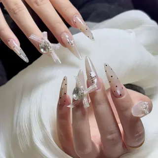 ネイル VV  Nail salonのネイルデザイン