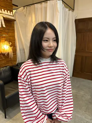 ミディアム カラー 顔周りカット ピンク カラー🩰りりのヘアスタイル