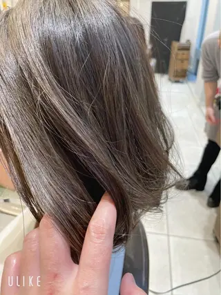 ショート カラー アンブレラカラー💫 フェイスフレーミングのヘアスタイル