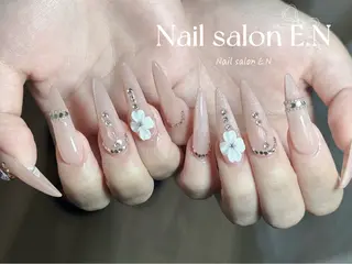 ネイル E.N🦋 長さ出し/持ち込みのネイルデザイン