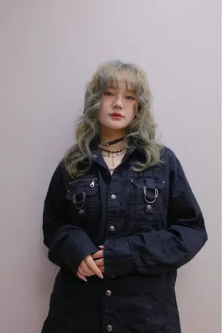 セミロング カラー パーマ ヘアアレンジ HEIMER 高木 花音のヘアスタイル