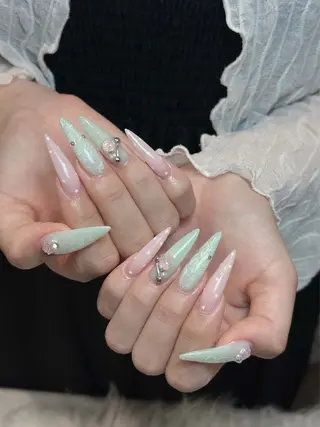 ネイル Eli Muse 新宿ネイルのネイルデザイン