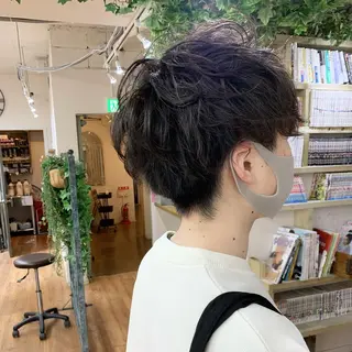 メンズ ショート パーマ 🌱小顔魅せショート 髪質改善カラー/泉綺のヘアスタイル