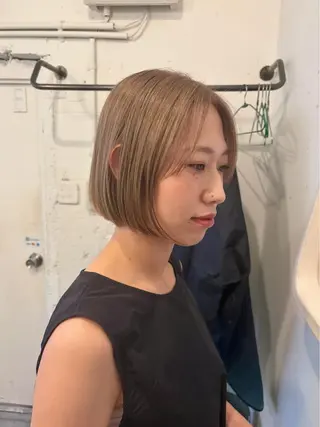 ショート カラー *UNU* RICOのヘアスタイル