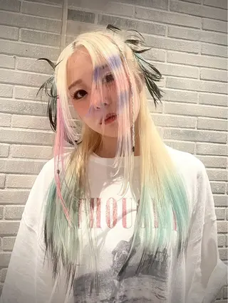 カラー 齊藤 千隼のヘアスタイル