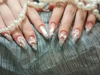ネイル ネイル&アイサロン 🩷Lunaのネイルデザイン