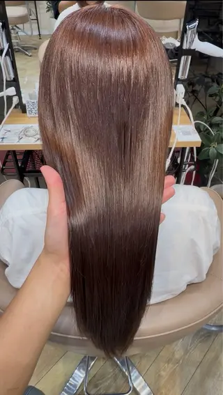 ロング 髪質改善、艶髪カラー 縮毛矯正特化のヘアスタイル