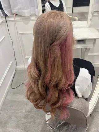 ロング カラー 天野 優希のヘアスタイル