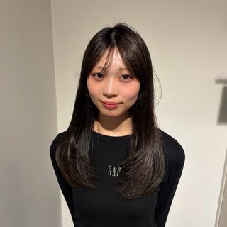 ロング 顔周りレイヤー/ 透明感カラー/むうのヘアスタイル