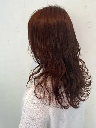 ロング カラー 伊藤 さやかのヘアスタイル