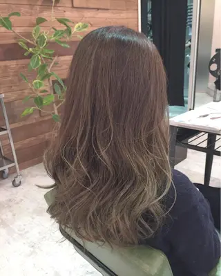 セミロング ロング カラー 青木 茂樹⭐️ 透明感カラーのヘアスタイル