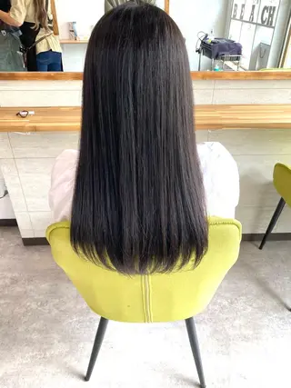 ロング ハイトーン&透明感 カラー☘️片山優陽のヘアスタイル