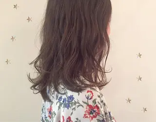 セミロング 市川 千夏のヘアスタイル
