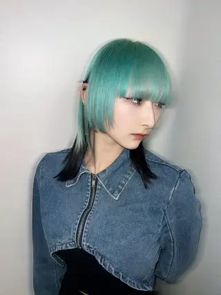 セミロング カラー Ren. 🦋デザインカラーのヘアスタイル