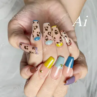 ネイル 🦋 Queenieのネイルデザイン
