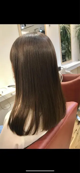 セミロング カラー ⚪︎ YUNAのヘアスタイル