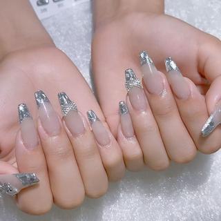 ネイル Queens テイのネイルデザイン