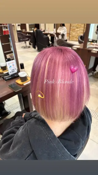 ショート ブロンド/ピンク/ IBUKI🍒のヘアスタイル