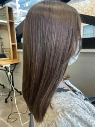 カラー 透明感のあるカラーが 得意／長谷川 健太のヘアスタイル