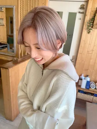 ショート ハイトーン belle ナホのヘアスタイル