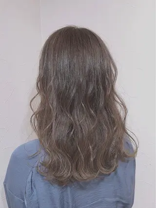 セミロング カラー 💜 MINORI💜のヘアスタイル
