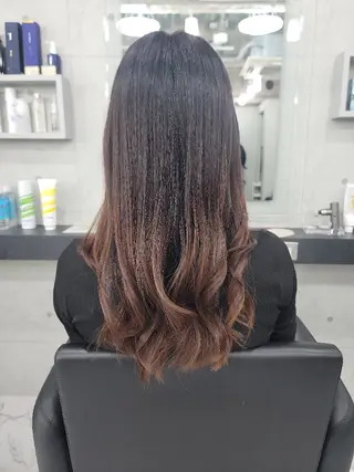 ロング カラー ❇️安達 優心❇️ レイヤー/艶髪特化のヘアスタイル