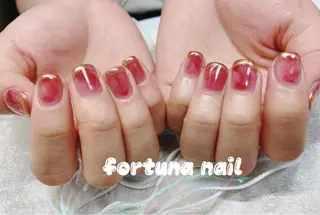 ショート ネイル Nail •Head スパFortunaのネイルデザイン