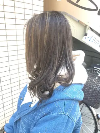 ロング 阿部 美咲のヘアスタイル