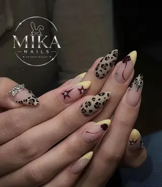 ネイル Mika Nails 心斎橋のネイルデザイン