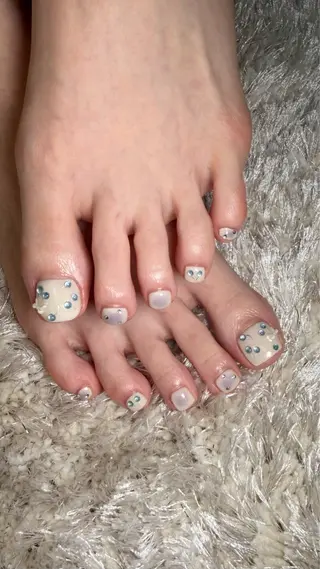 ネイル shino🌟 痛ネイルのネイルデザイン