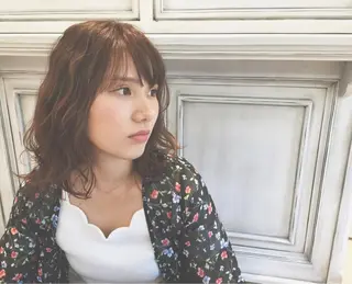 ミディアム カラー パーマ ヘアアレンジ メンズ キッズ ネイル マツエク・マツパ 【サンバイエム】 公式のエステ・リラクイメージ
