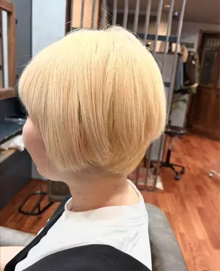 ショート カラー ヘアアレンジ 烏山 達也のヘアスタイル
