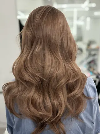 ロング カラー 顔まわりの神様✨ 透明感カラー藤嶋秀幸のヘアスタイル