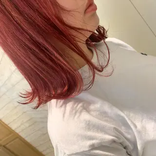 カラー 天野 利咲のヘアスタイル