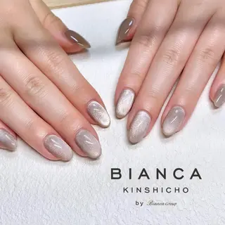 ネイル One’Ness Nana🤍のネイルデザイン