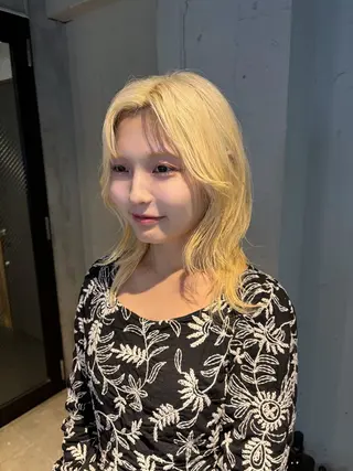 ロング 透明感・美髪 monsoワニベユナのヘアスタイル