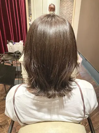 ミディアム 曲がる縮毛矯正 LIBER 岩名のヘアスタイル