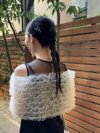セミロング カラー ヘアアレンジ mina 🌷のヘアスタイル