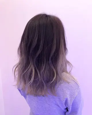 ミディアム 白井 つづりのヘアスタイル