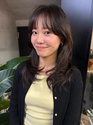 ロング レイヤーカット\ウル フ　chinatsuのヘアスタイル