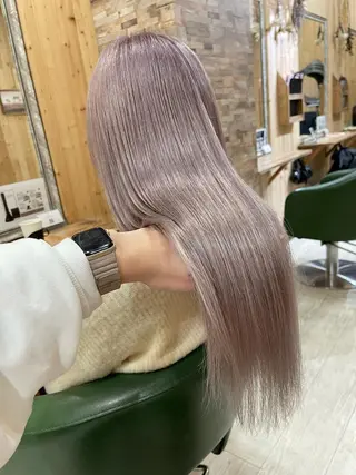 ロング ハイトーン belle ナホのヘアスタイル