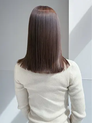 ミディアム カラー パーマ ヘアアレンジ メンズ 切りっぱなしヘアボブ ミディアムヘアRYOのヘアスタイル